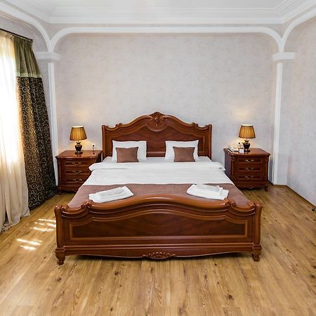 Отель Elia Palace Тбилиси Экстерьер фото