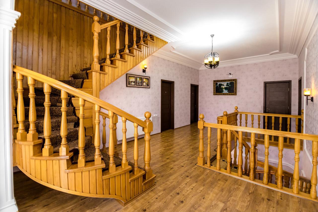 Отель Elia Palace Тбилиси Экстерьер фото