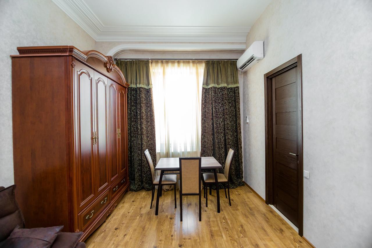 Отель Elia Palace Тбилиси Экстерьер фото