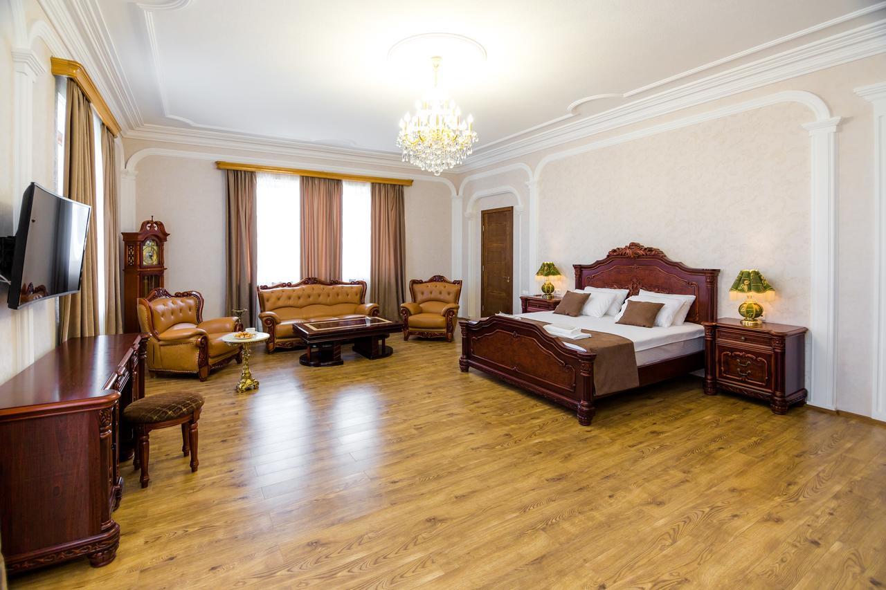 Отель Elia Palace Тбилиси Экстерьер фото