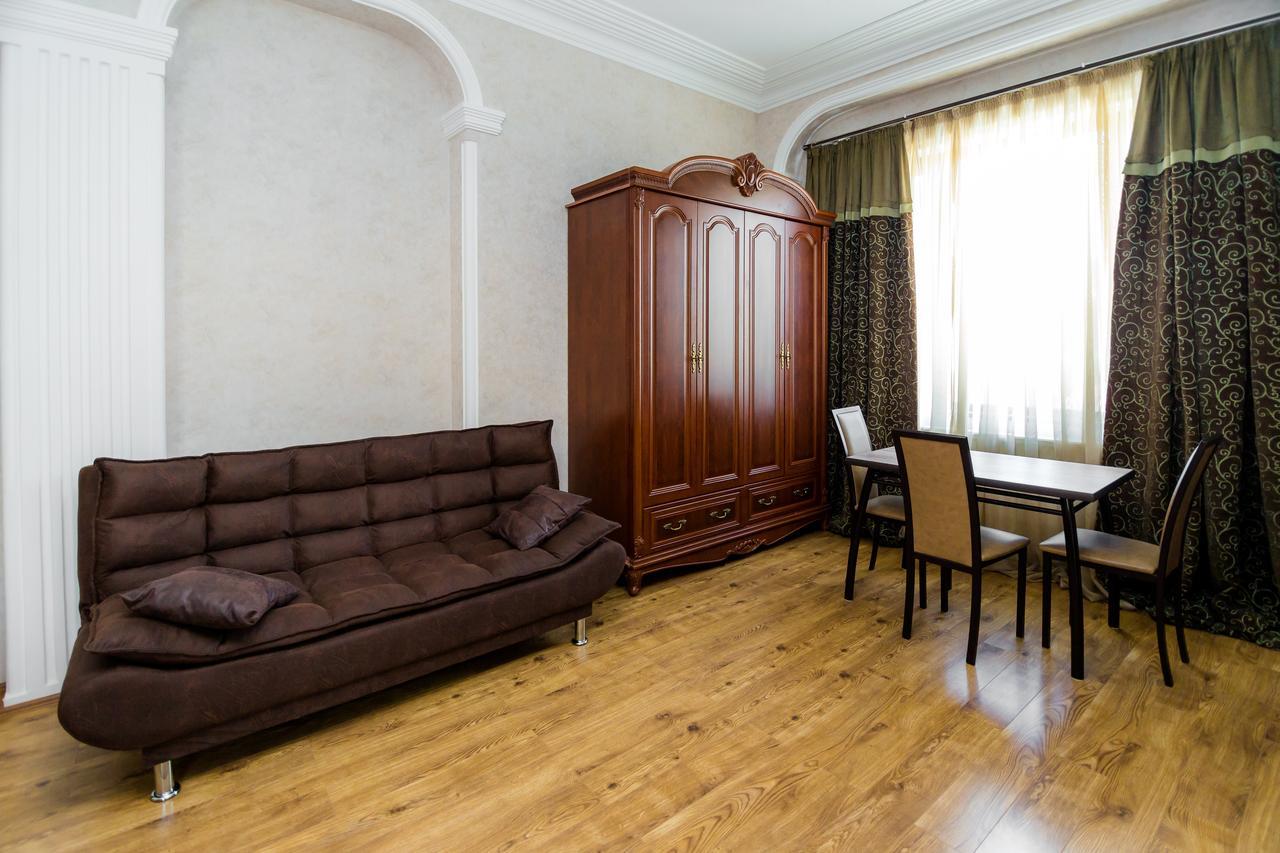 Отель Elia Palace Тбилиси Экстерьер фото