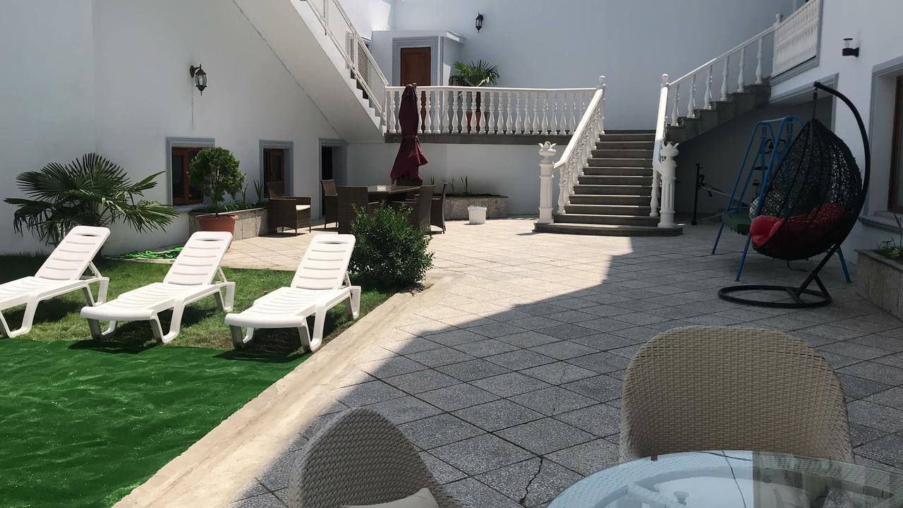 Отель Elia Palace Тбилиси Экстерьер фото