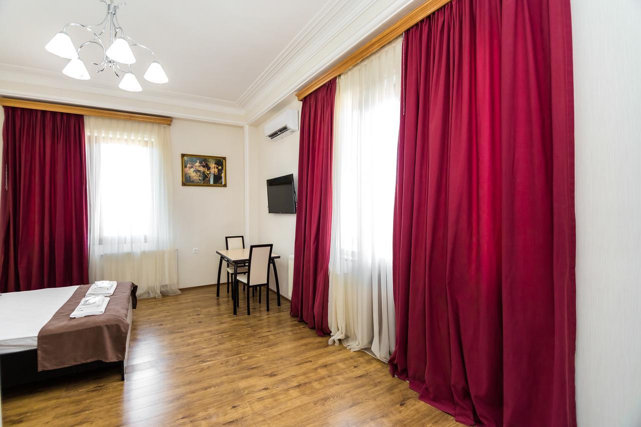 Отель Elia Palace Тбилиси Экстерьер фото