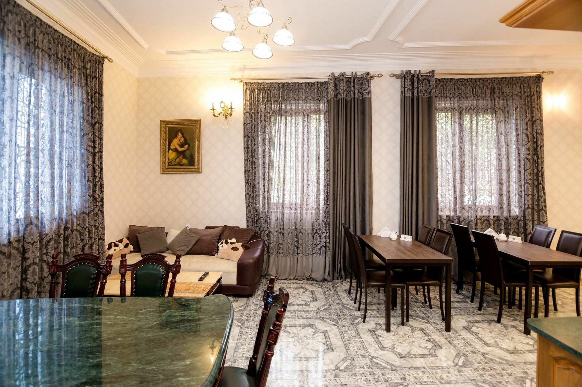Отель Elia Palace Тбилиси Экстерьер фото