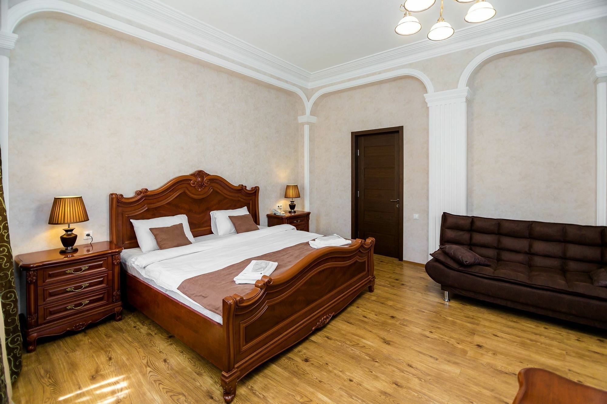 Отель Elia Palace Тбилиси Экстерьер фото